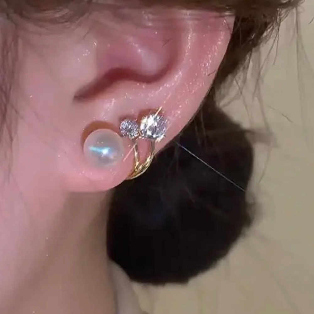 PEARL EARRINGS - Picture 2 of 2